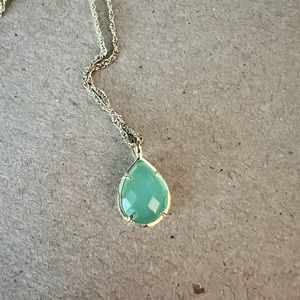 Kiri Kendra Scott necklace gold with chalcedony green stone